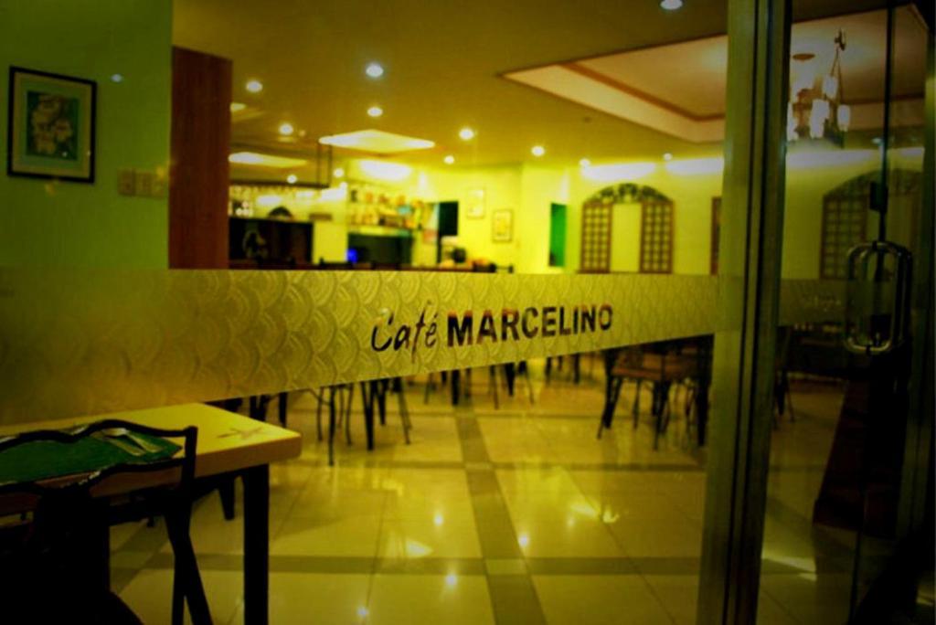 Cebu Business Hotel Exterior photo
